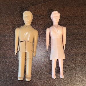 VINTAGE Renwal hard plastic dollhouse figures from the 1940s-1950s.